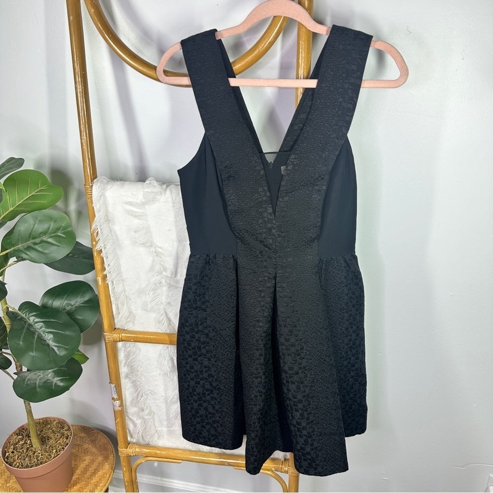 Rebecca Taylor Black V Neck Sleeveless Dress sz 4